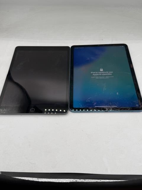 Apple IPad Lot,  2 Pieces, Sold For Parts