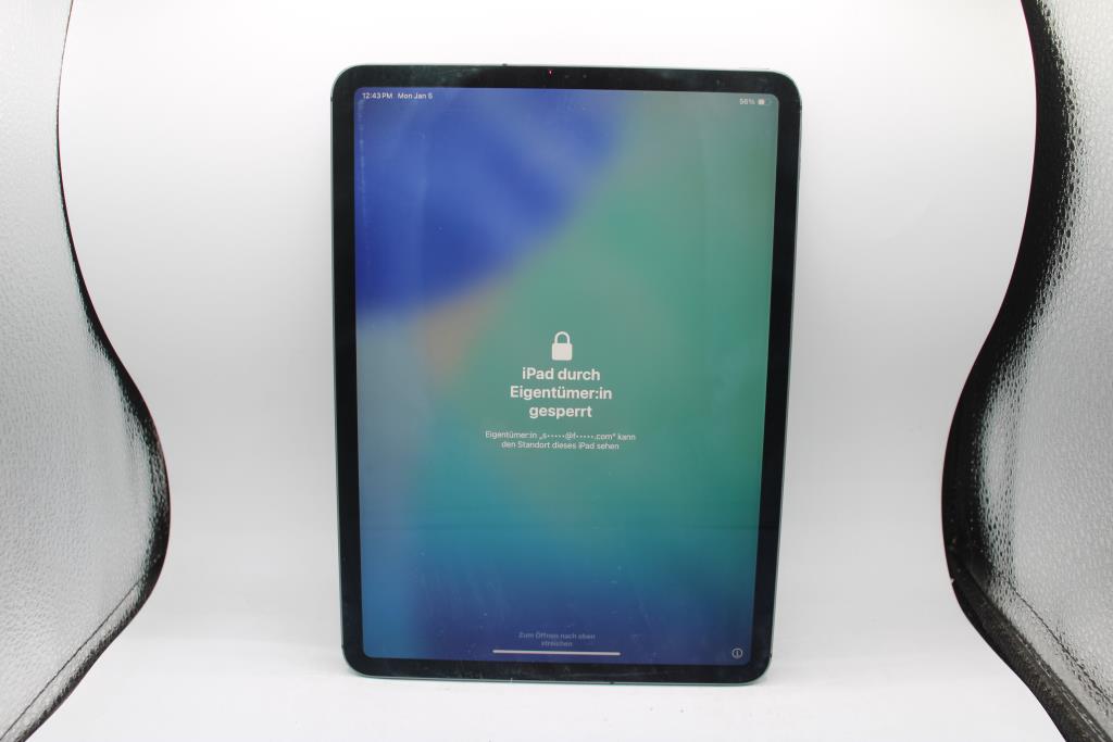 Apple IPad Pro 11 (2nd Gen), 128 GB, Unknown Carrier, Locked To Owner - SOLD FOR PARTS ONLY