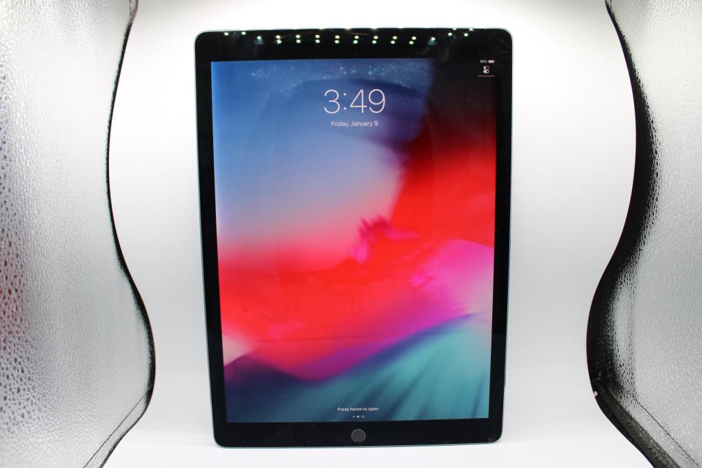 Apple IPad Pro (2nd Gen), 256 GB, Unknown Carrier, DAMAGED - SOLD FOR PARTS