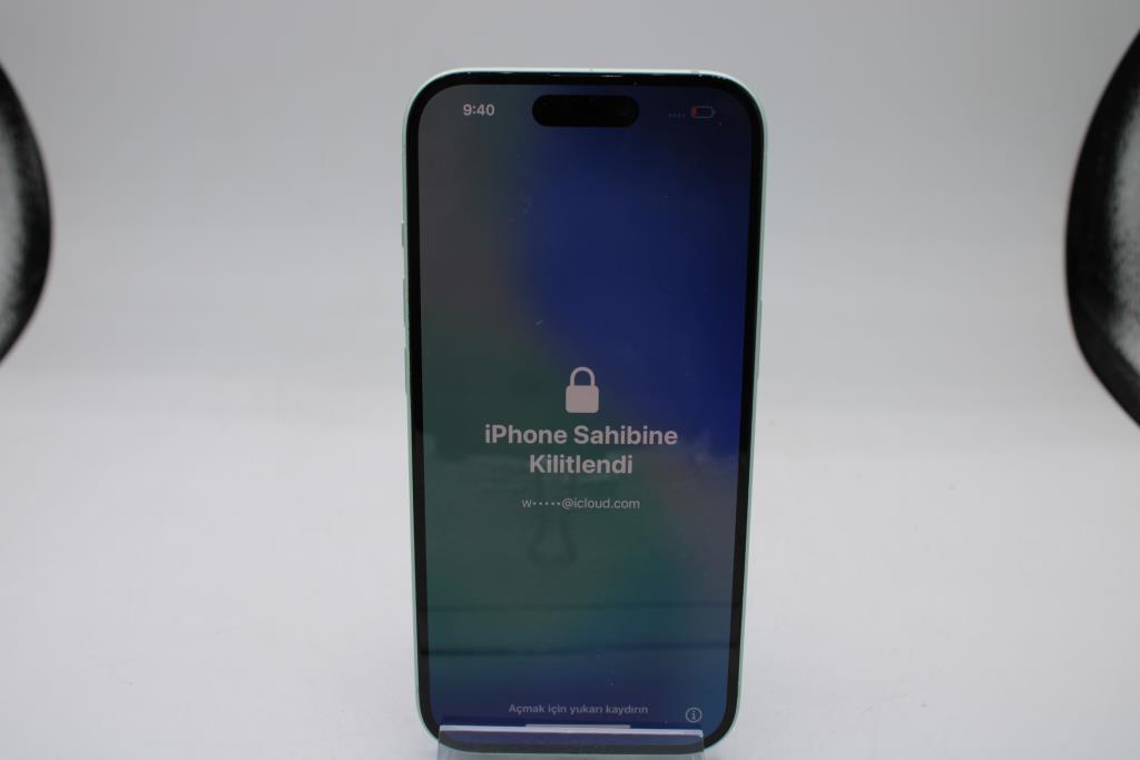 Apple IPhone 15, 128 GB, Unknown Carrier, Locked To Owner - SOLD FOR PARTS ONLY