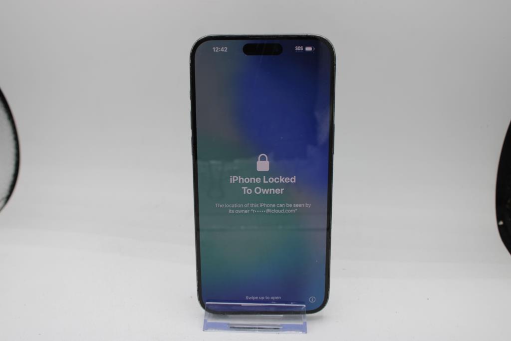 Apple IPhone 15 Pro Max, 256 GB, Unknown Carrier, Locked To Owner - SOLD FOR PARTS ONLY