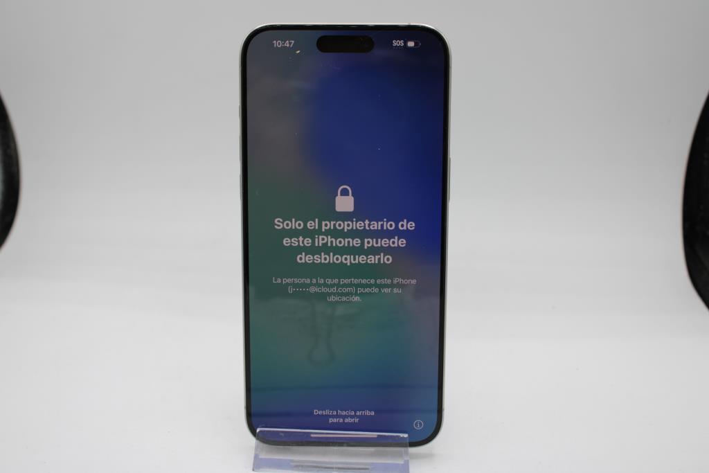 Apple IPhone 15 Pro Max, 256 GB, Unknown Carrier, Locked To Owner - SOLD FOR PARTS ONLY