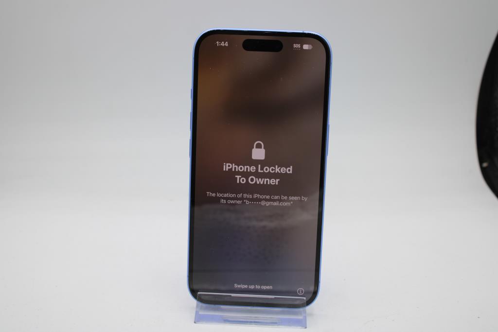 Apple IPhone 16, 128 GB, Unknown Carrier, Locked To Owner - SOLD FOR PARTS ONLY