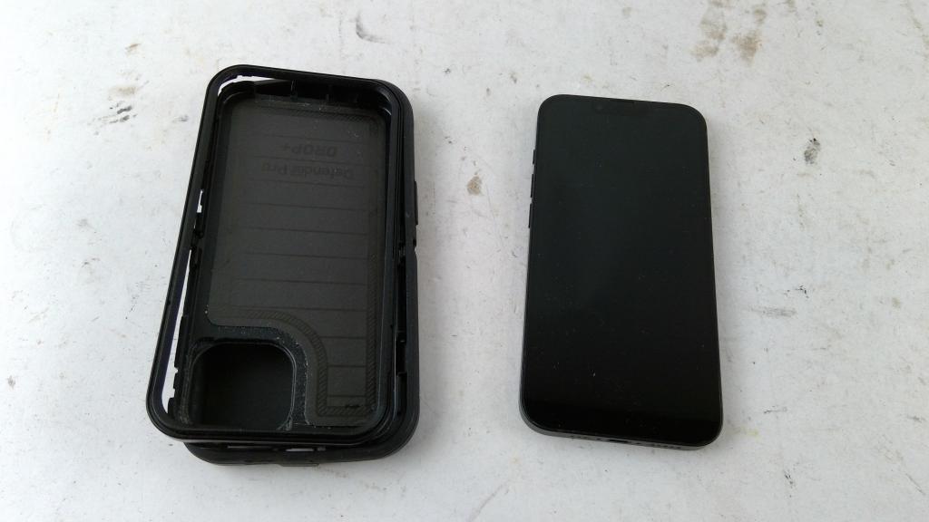 Apple IPhone 16e, 128 GB, CC Network