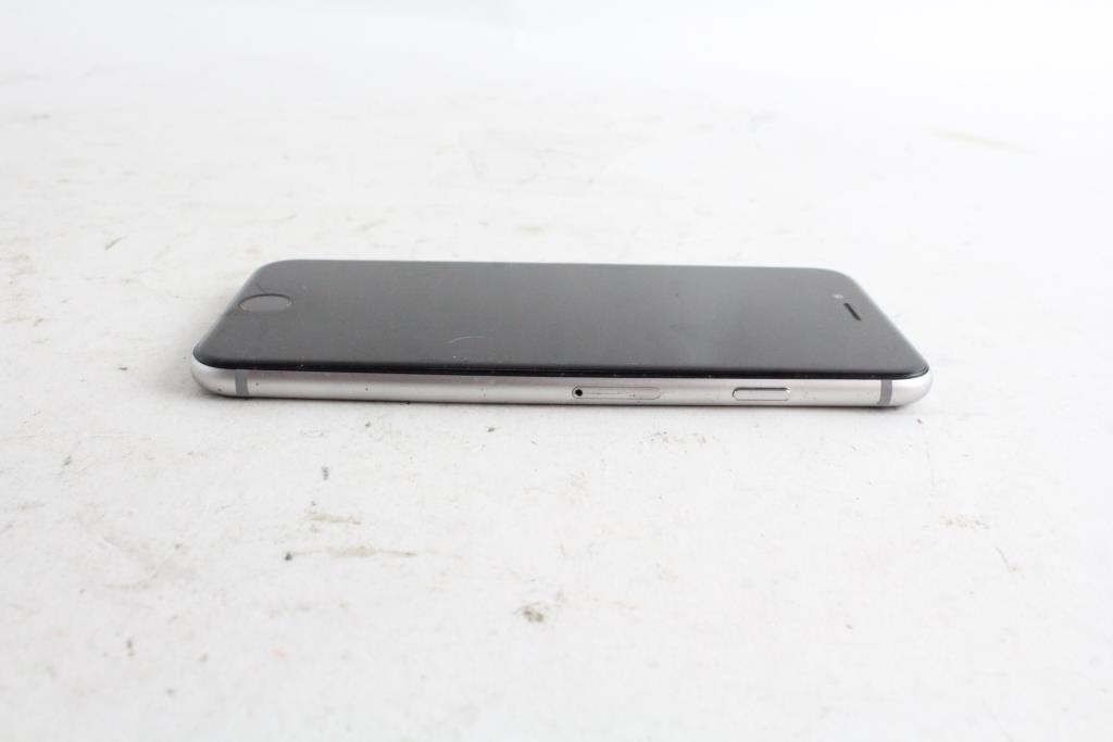 Apple IPhone 6, Carrier Unknown Sold For Parts Property Room