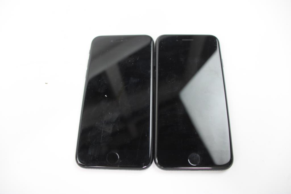 Apple IPhone Lot, 2 Pieces  Sold For Parts