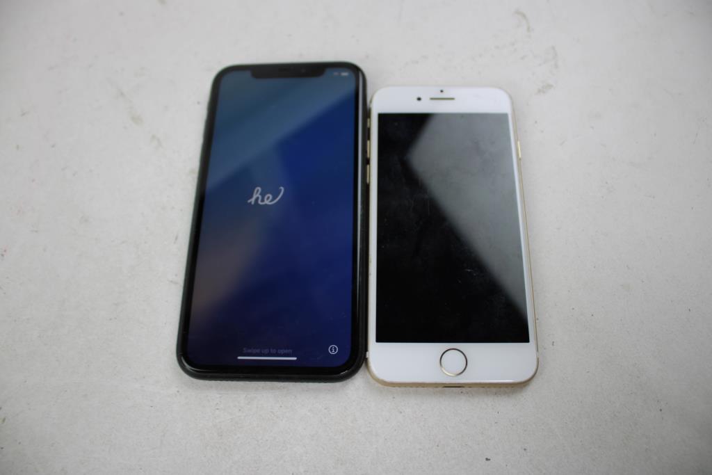 Apple IPhone Lot, 2 Pieces, Sold For Parts