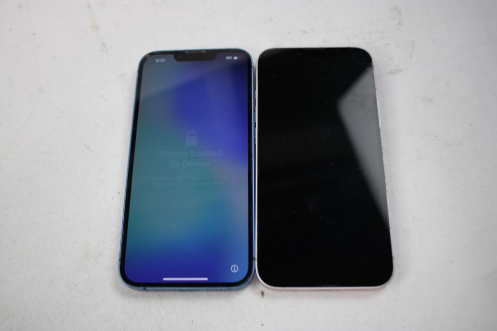 Apple IPhone Lot, 2 Pieces  Sold For Parts