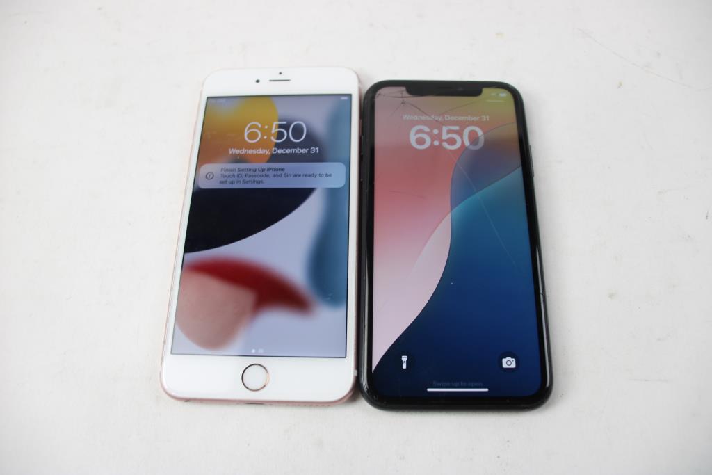 Apple IPhone Lot, 2 Pieces Sold For Parts