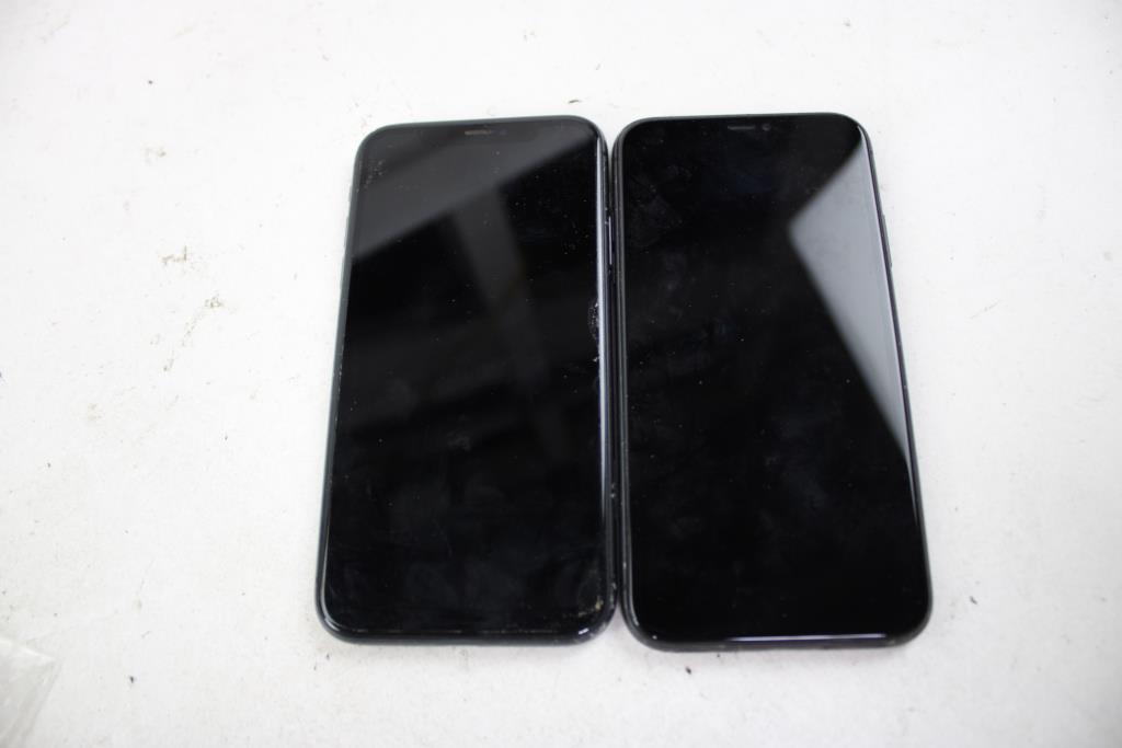 Apple IPhone Lot, 2 Pieces  Sold For Parts