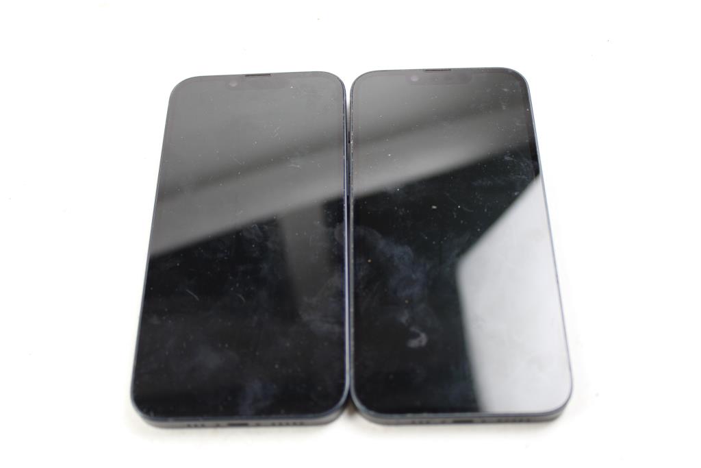 Apple IPhone Lot, 2 Pieces  Sold For Parts