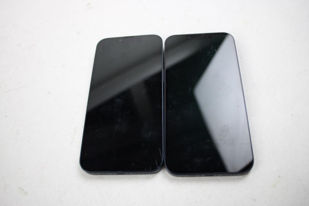 Apple IPhone Lot, 2 Pieces  Sold For Parts