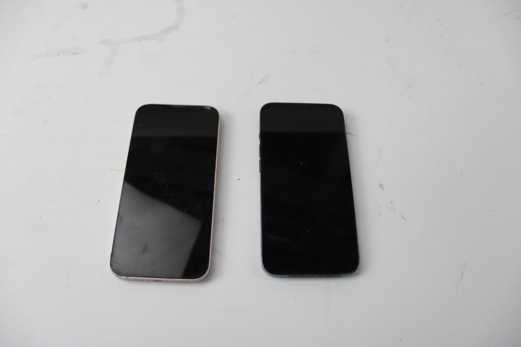 Apple IPhone Lot,  2 Pieces, Sold For Parts
