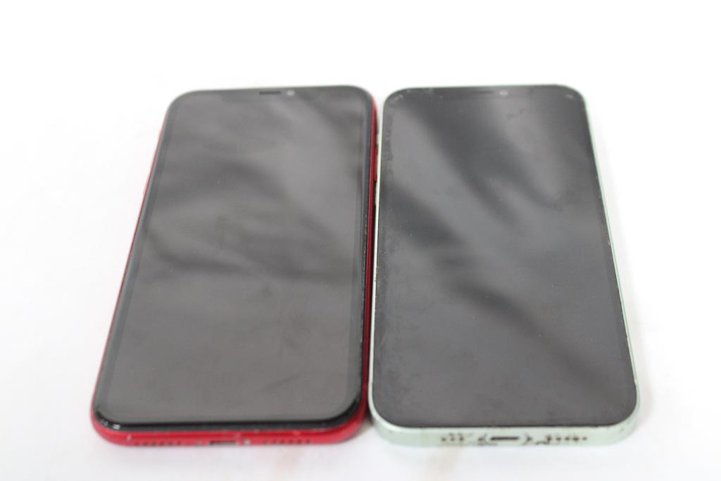 Apple IPhone Lot, 2 Pieces  Sold For Parts