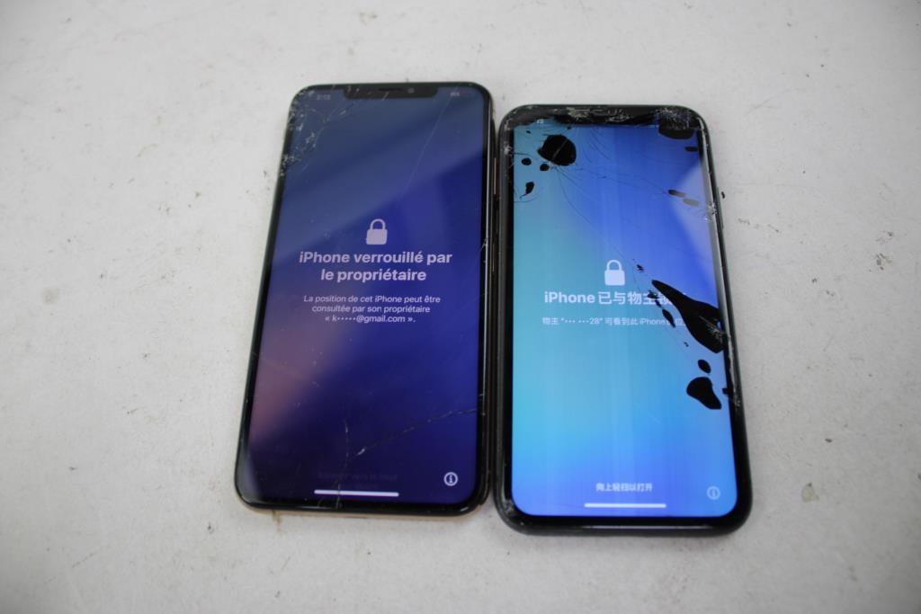 Apple IPhone Lot, 2 Pieces Sold For Parts
