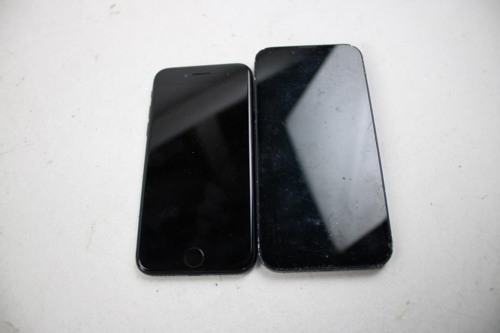 Apple IPhone Lot, 2 Pieces  Sold For Parts