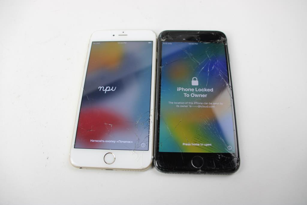 Apple IPhone Lot, 2 Pieces, Sold For Parts