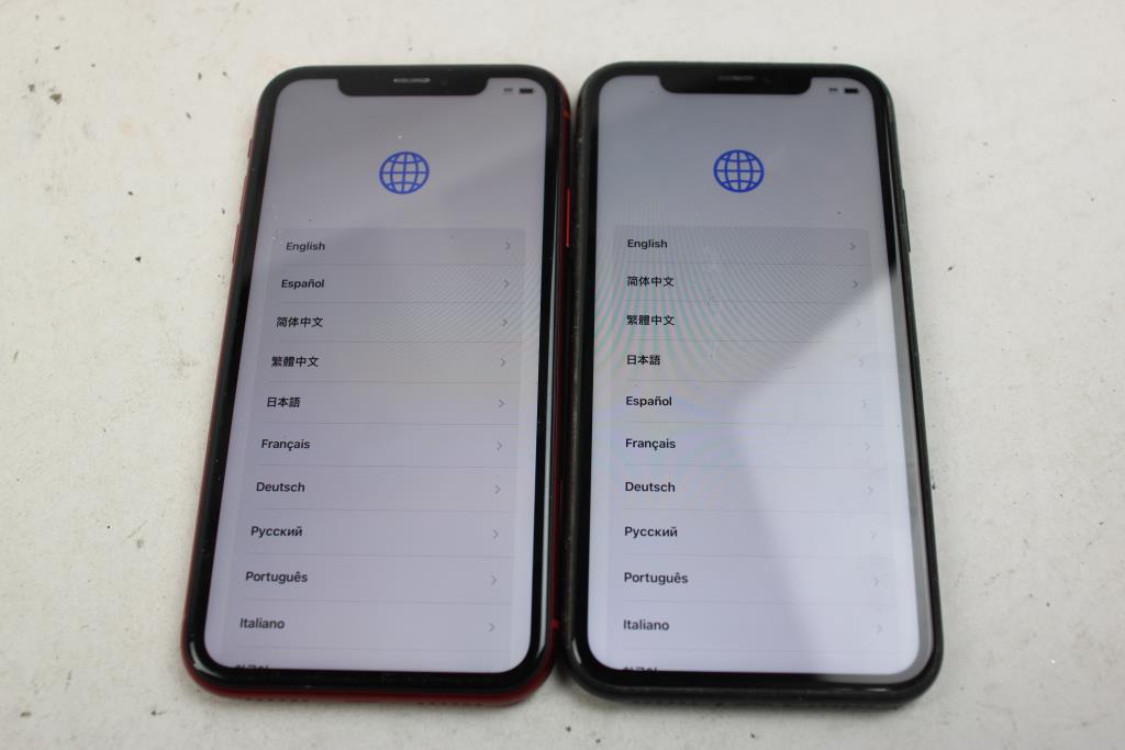 Apple IPhone Lot, 2 Pieces  Sold For Parts