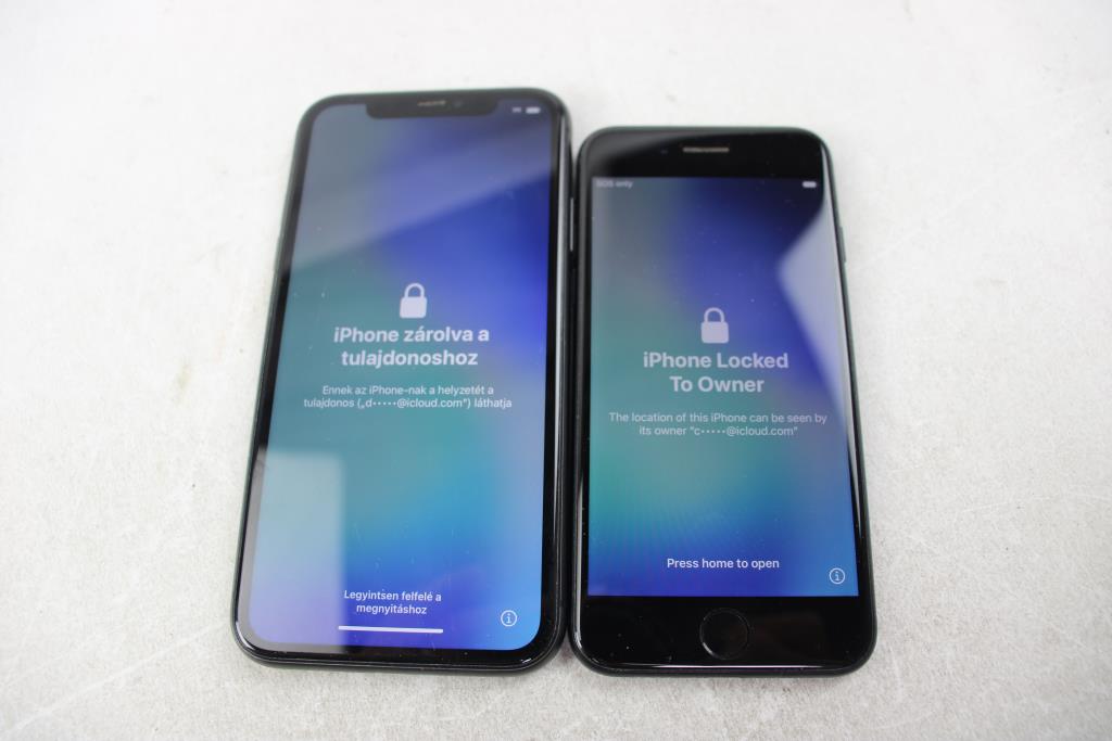 Apple IPhone Lot, 2 Pieces, Sold For Parts