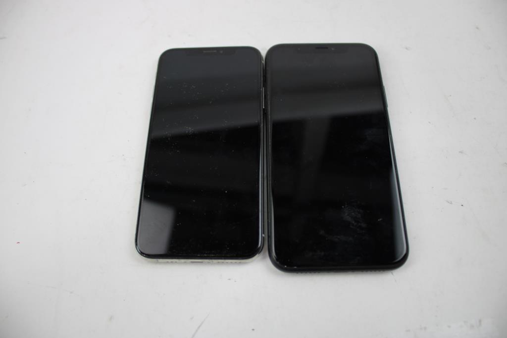 Apple IPhone Lot, 2 Pieces  Sold For Parts