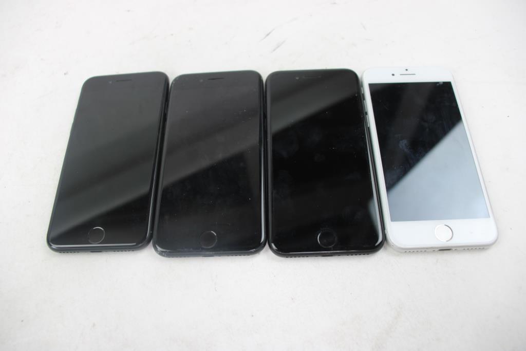 Apple IPhone Lot, 4 Pieces  Sold For Parts
