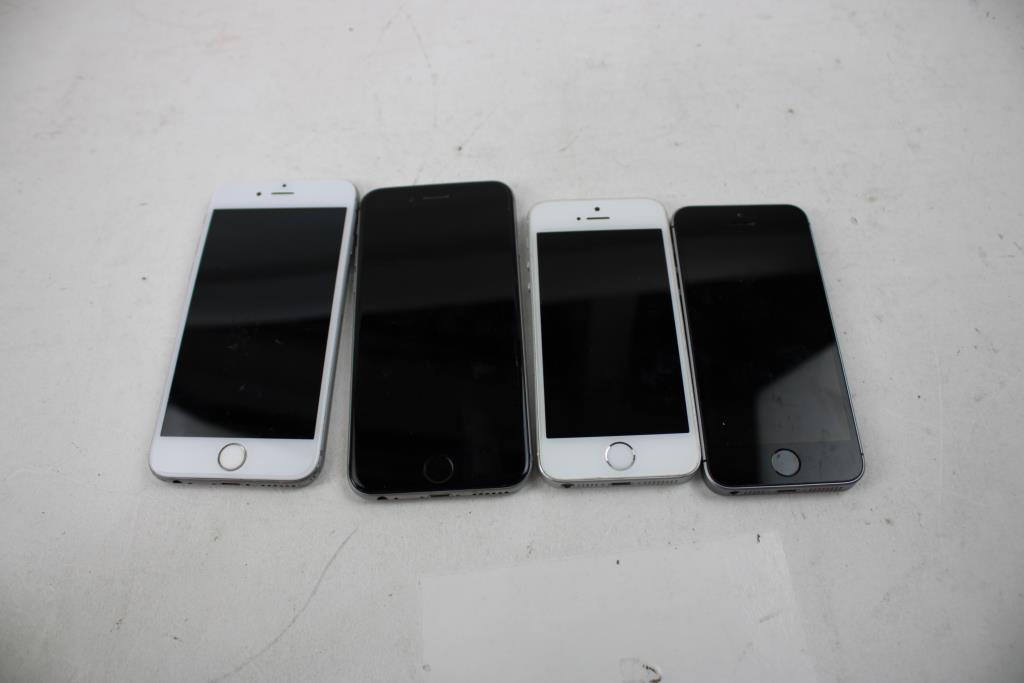 Apple IPhone Lot, 4 Pieces  Sold For Parts