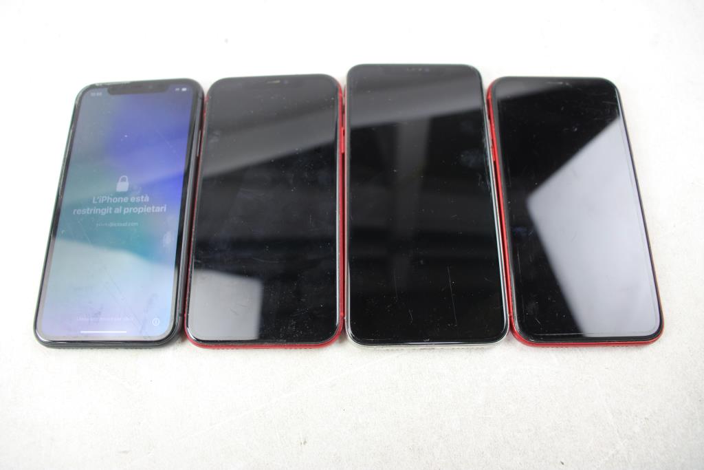 Apple IPhone Lot, 4 Pieces, Sold For Parts