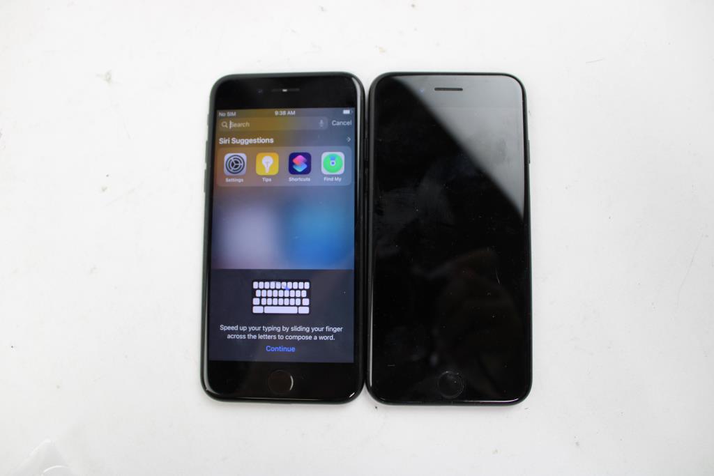 Apple IPhone Lot,2 Pieces