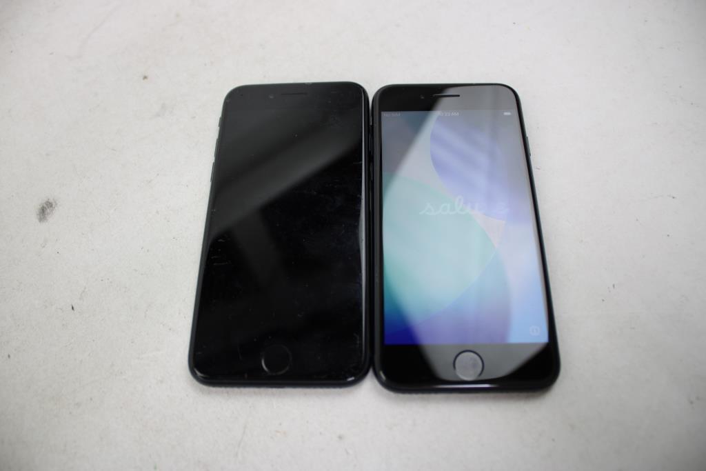 Apple IPhone Lot,2  Pieces  Sold For Parts