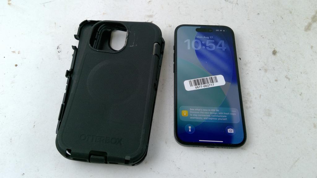 Apple IPhone S15, 128 GB, AT&T