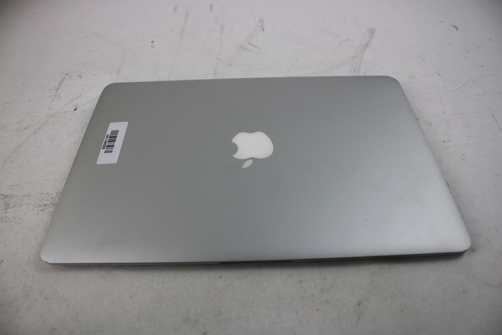 Apple MacBook Air 13.3" Lightweight Laptop