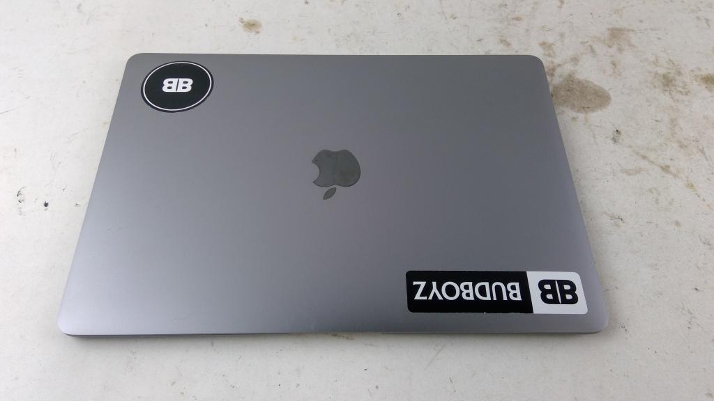 Apple Macbook Air