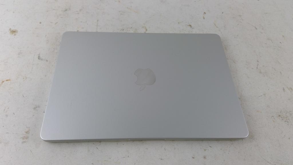 Apple Macbook Air