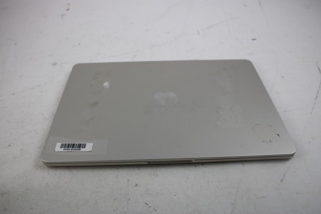Apple MacBook Air, ICloud Account Locked - SOLD FOR PARTS ONLY
