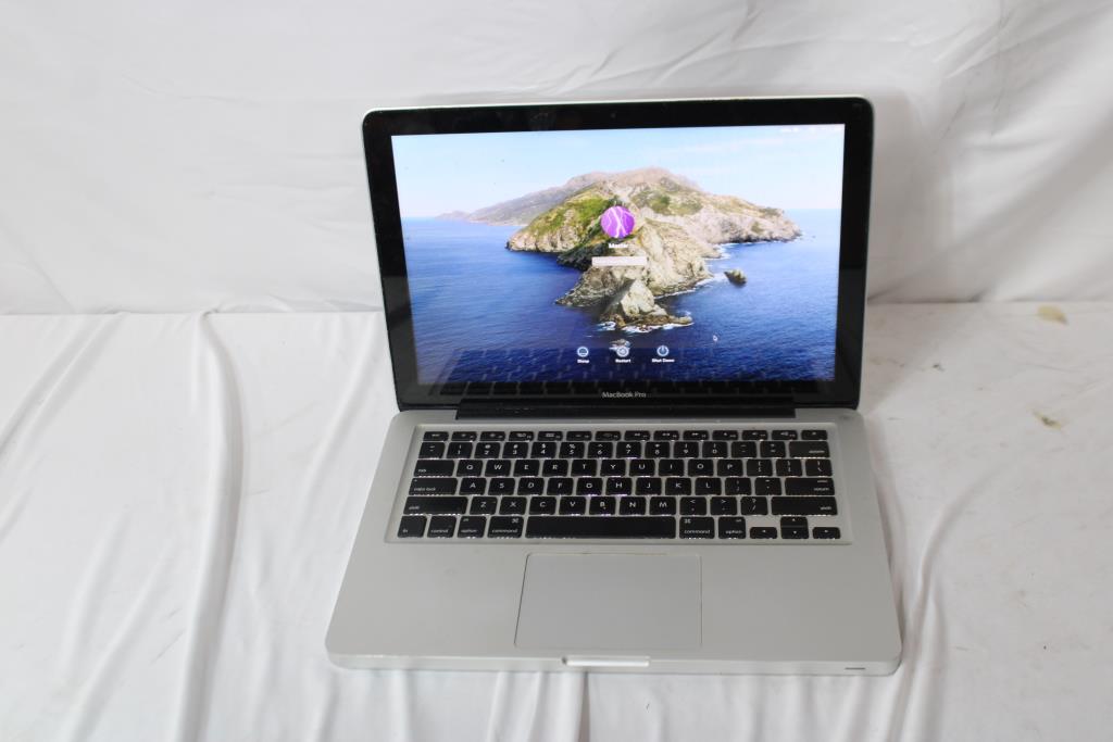 Apple MacBook Pro Laptop