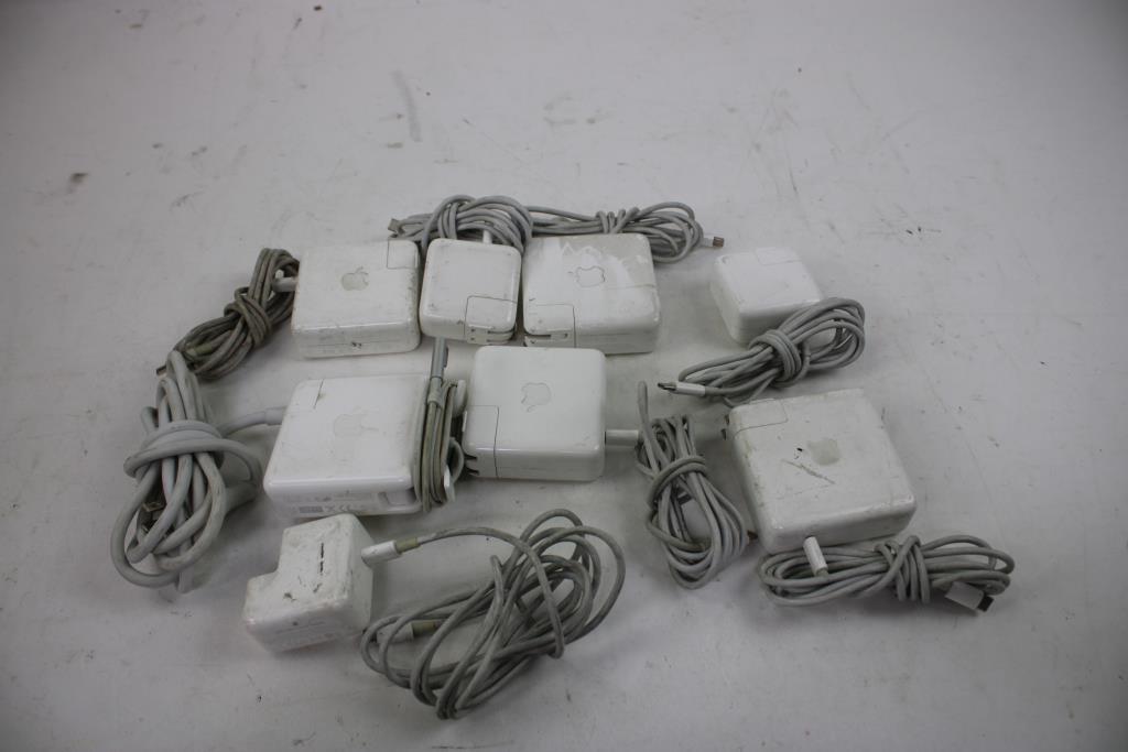 Apple Power Adapters, 8 Pieces | Property Room