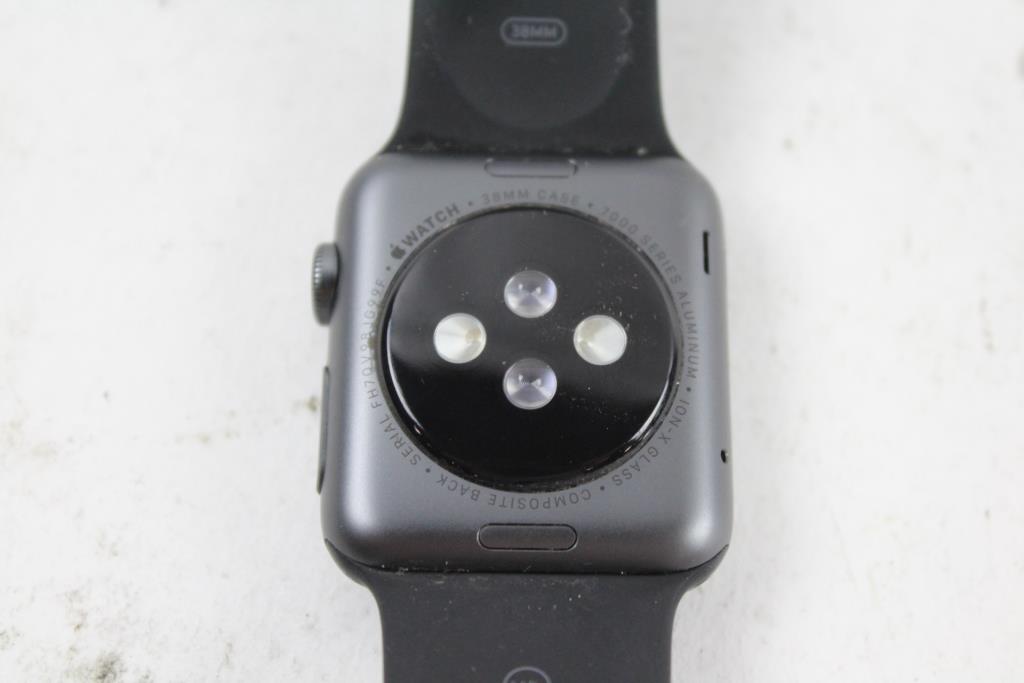 apple watch series 3 7000