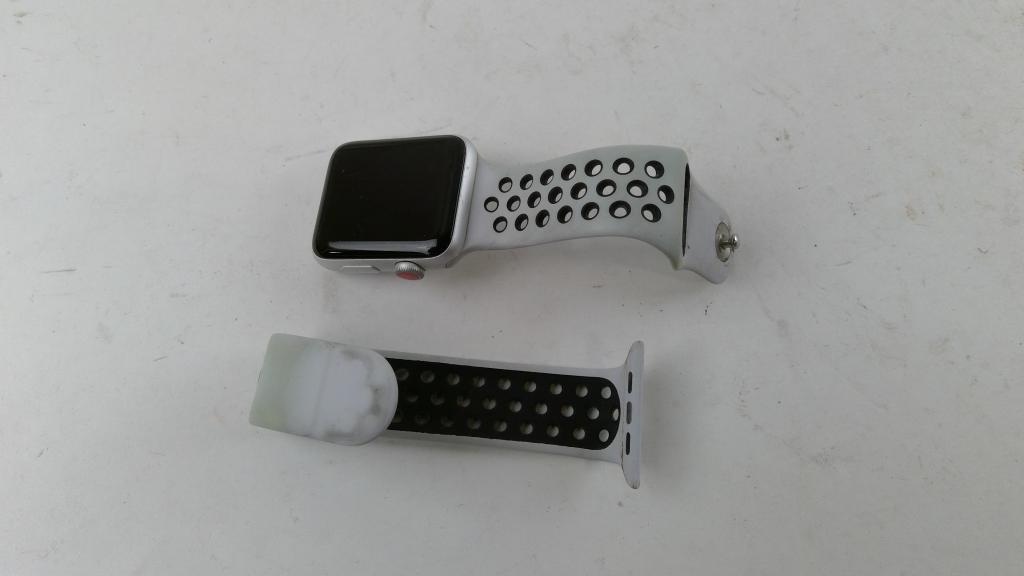 Apple Watch Series 3 Sold For Parts