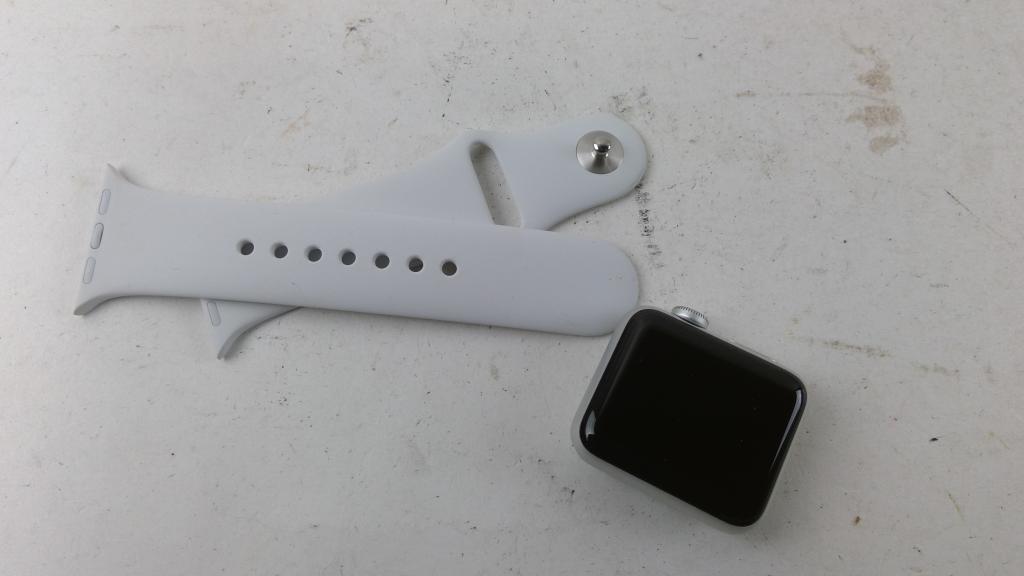 Apple Watch Series 3 Sold For Parts