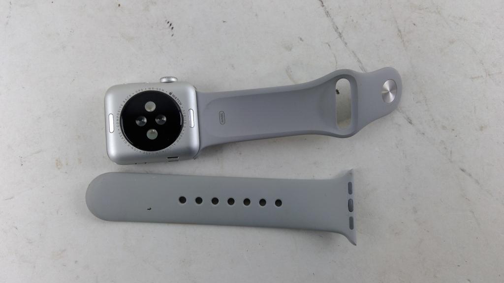 Apple Watch Series 3 Sold For Parts
