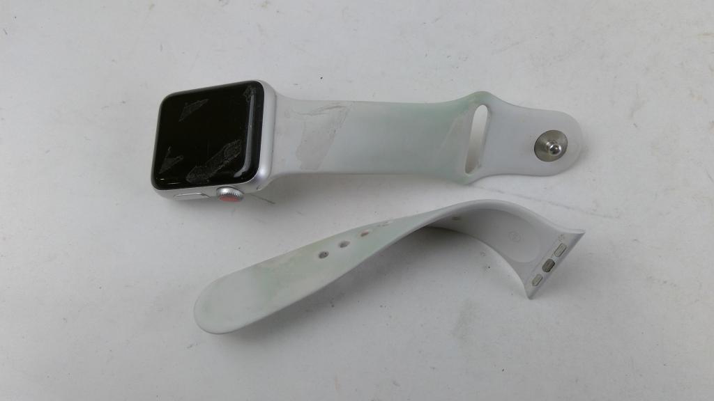 Apple Watch Series 3 Sold For Parts