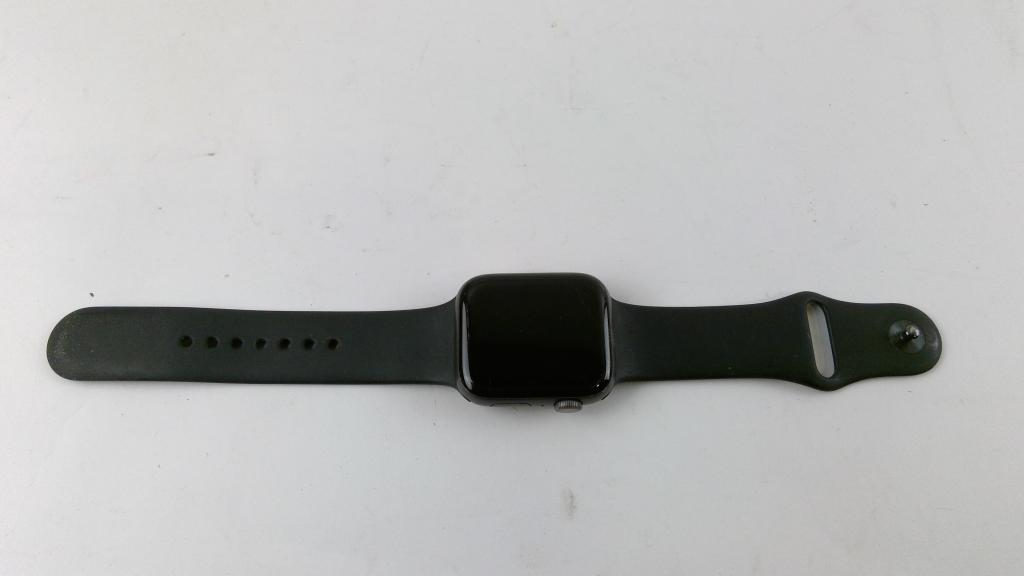 Apple Watch Series 4 Sold For Parts