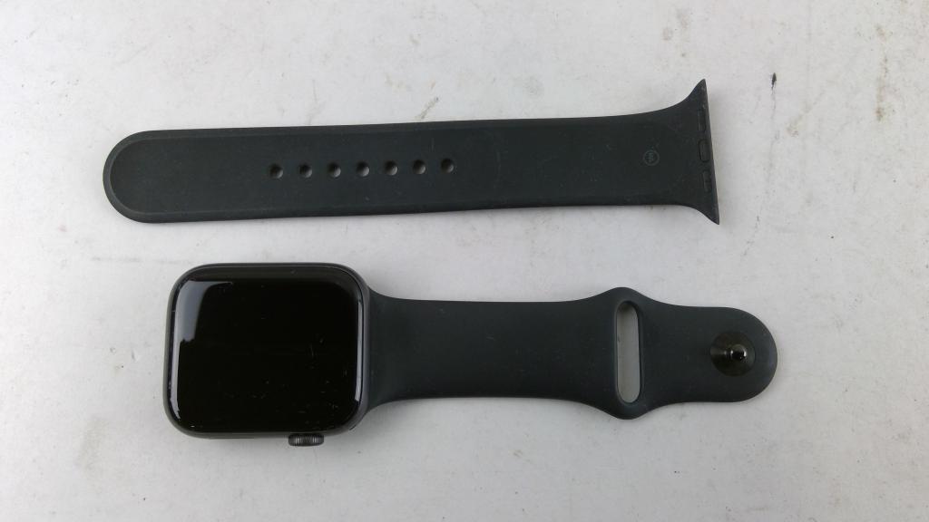 Apple Watch Series 4 Sold For Parts