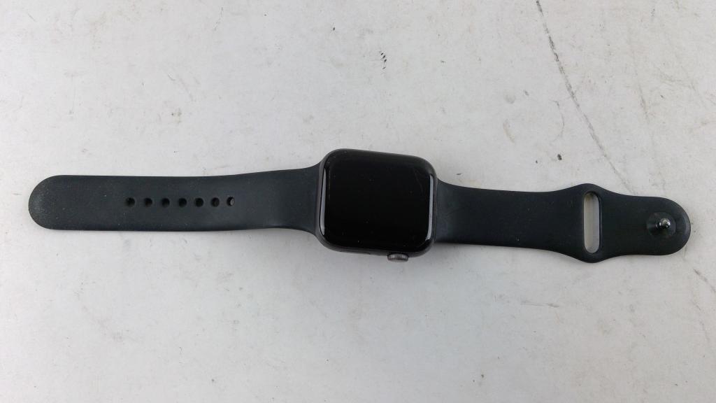 Apple Watch Series 4 Sold For Parts