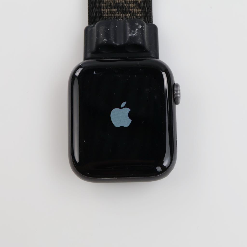 Apple Watch Series 4 Sold For Parts