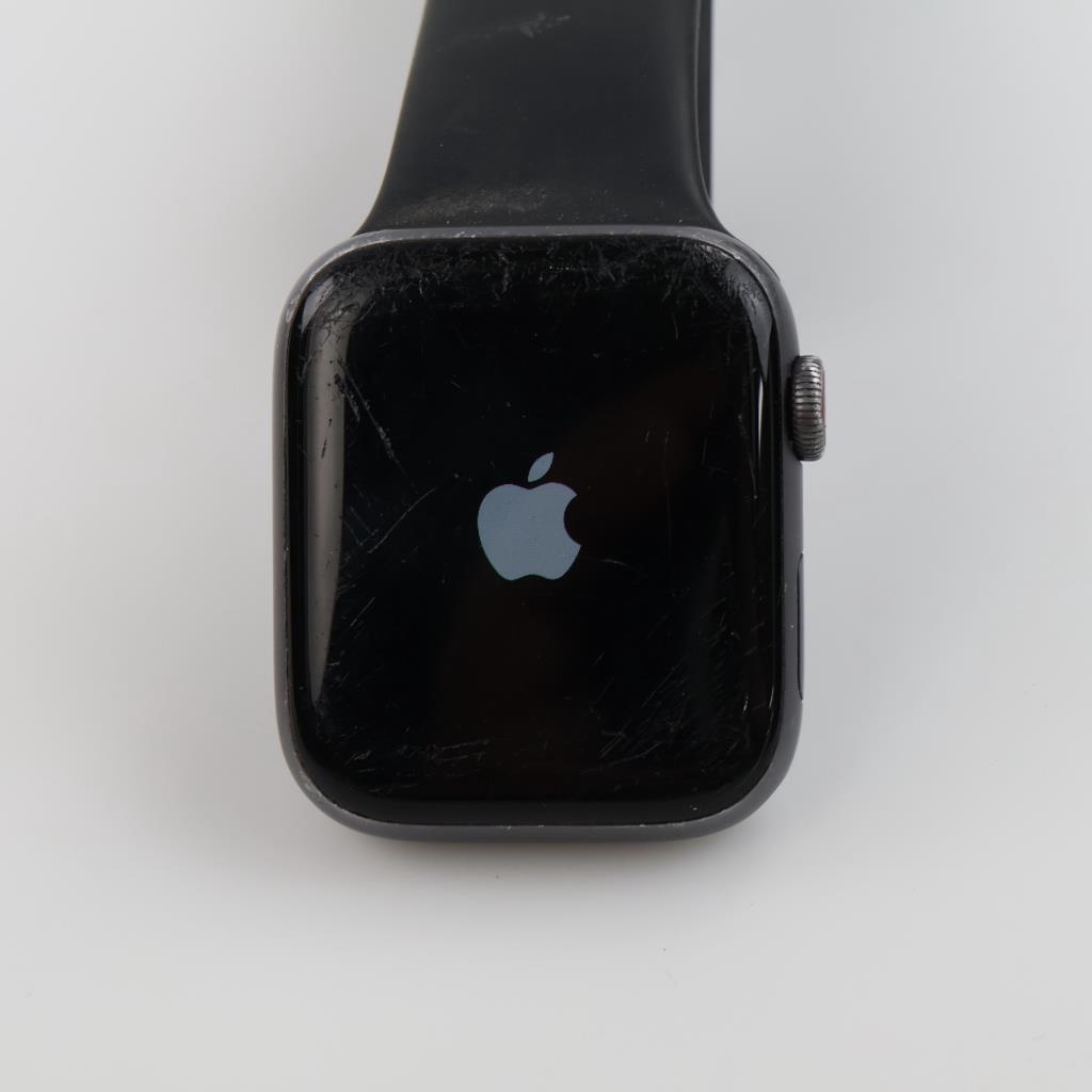 Apple Watch Series 4 Sold For Parts