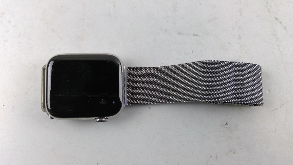 Apple Watch Series 6 Sold For Parts