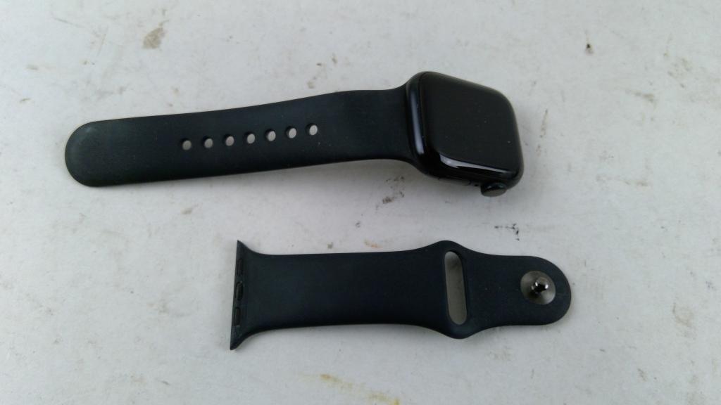 Apple Watch Series 8 Sold For Parts