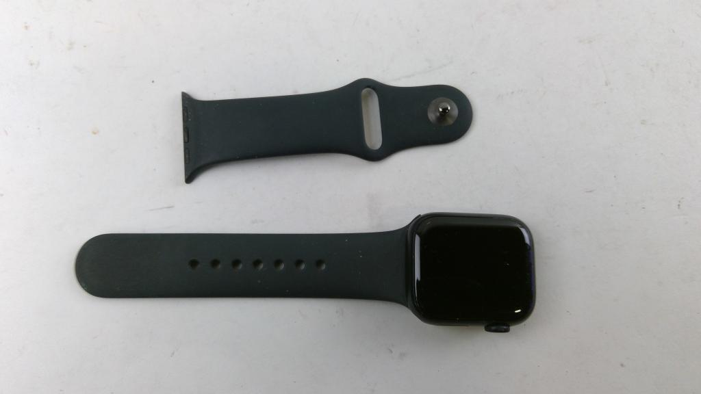 Apple Watch Series 8 Sold For Parts