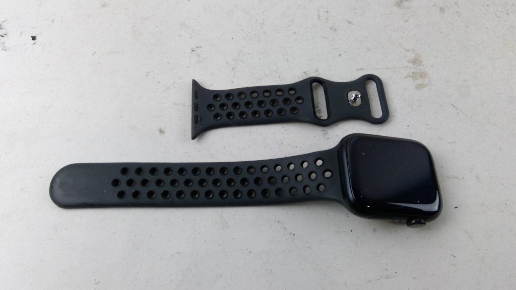 Apple Watch Series 8 Sold For Parts
